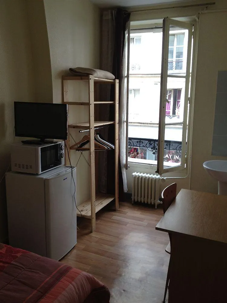 Au Royal Mad Hotel Paris