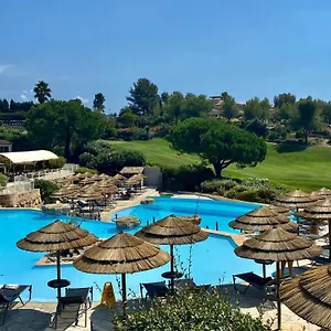 Hameau Des Amandiers-vue & Golf , Saint-Cyr-sur-Mer Frankrijk