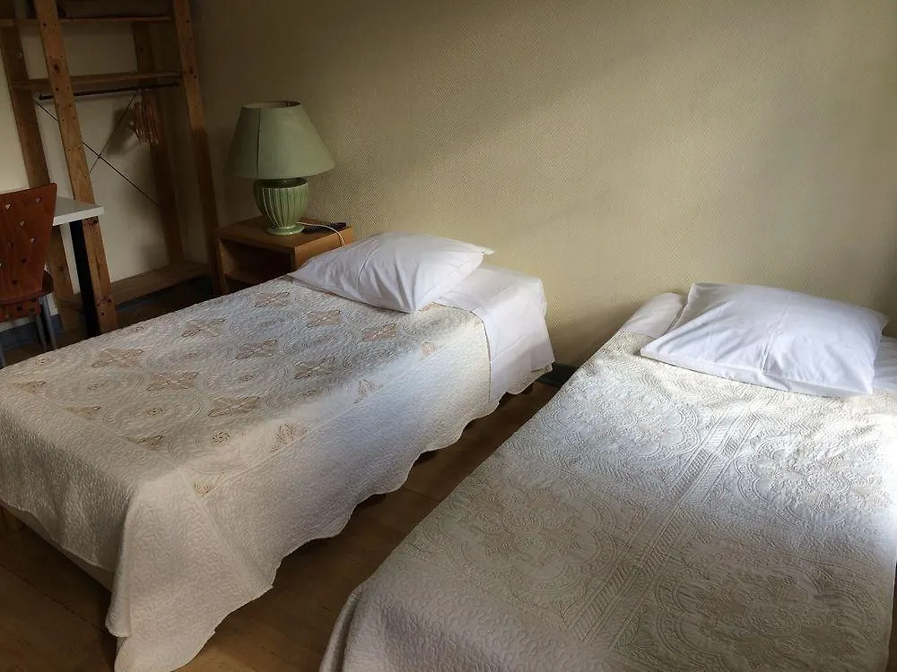 Au Royal Mad Otel Paris