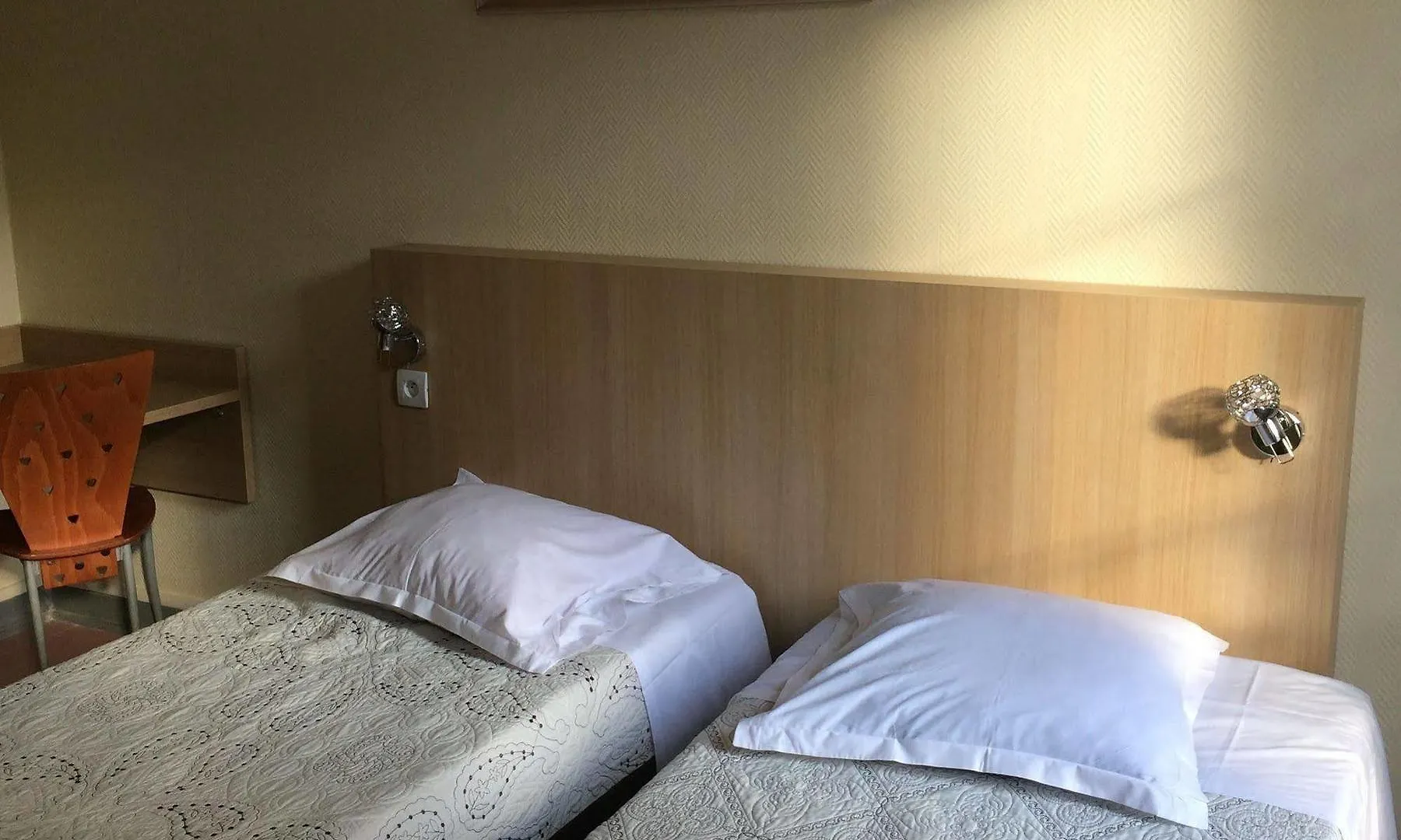 Au Royal Mad Hotel Paris